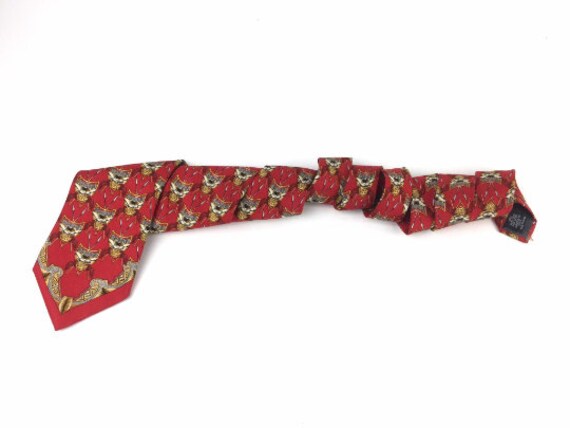 90s Gianfranco Ferre Red Silk Tie with Shield & S… - image 3