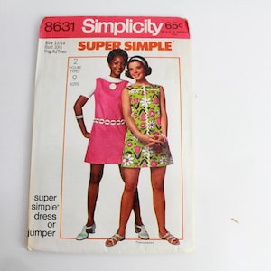 1960s Mod Dress Sewing Pattern Simplicity 8631, Bust 33.5&quot;, Complete