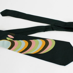 1970s Abstract Print Silk Necktie, Green Retro Colourful Vintage Wide Men's Necktie, By Roland