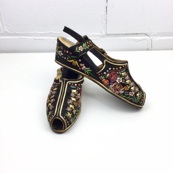 Vintage 1930s/ 1940s Chinoiserie Silk Embroidered