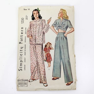 1940s Women's Pyjamas Sewing Pattern Simplicity 1230, Shorts, Pants, Long or Short Sleeves Vintage PJ Pattern, Bust 34 in.