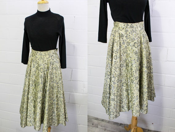 50s Quilted Circle Skirt, Champagne Satin Vintage… - image 1