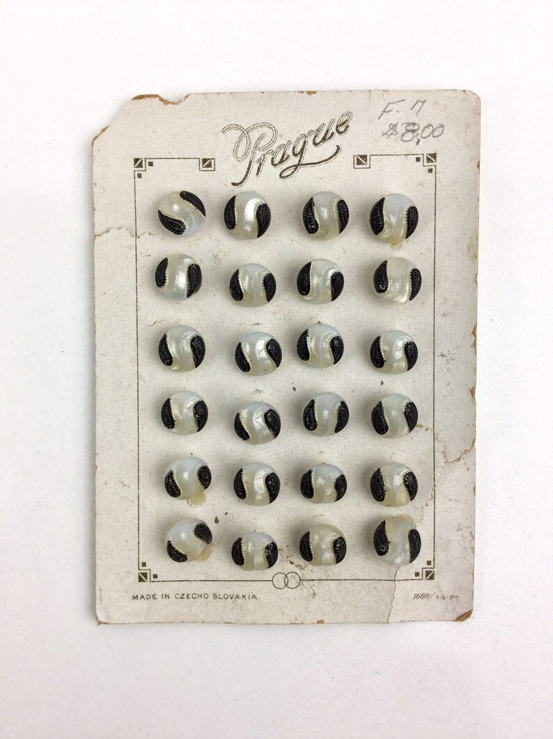 Vintage 20/'s 12mm Czech Glass Black /& White Art Deco Buttons Set of 24 Prague Brand 12 Vintage Sewing Supplies NOS Original Card