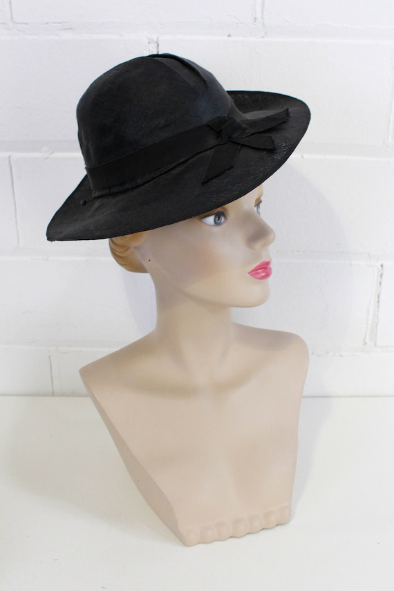 1930s Black Straw Hat, Asymmetrical Brim, Grosgra… - image 1