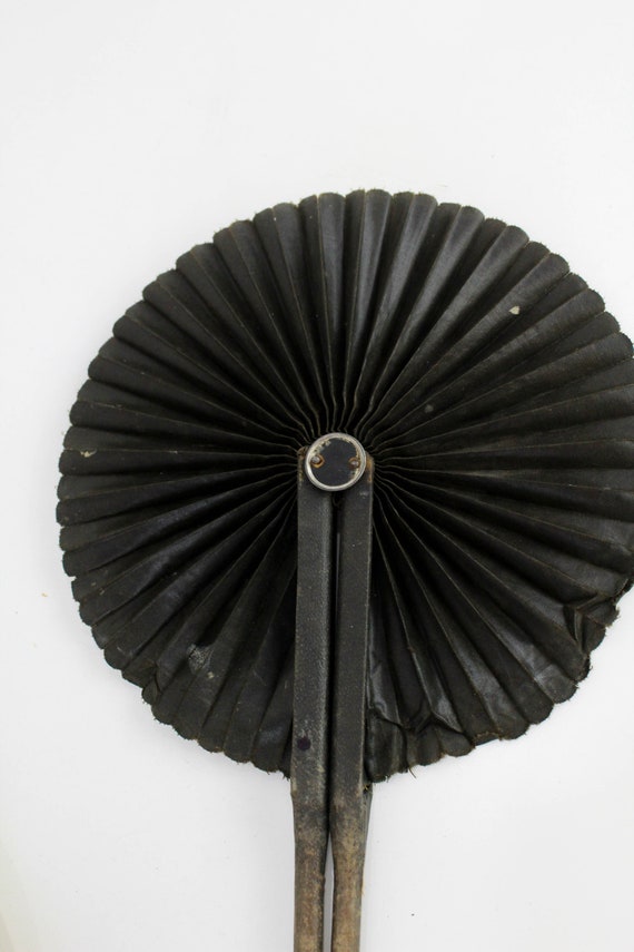 Victorian Cockade Fan, Round Mourning Folding Fan… - image 5