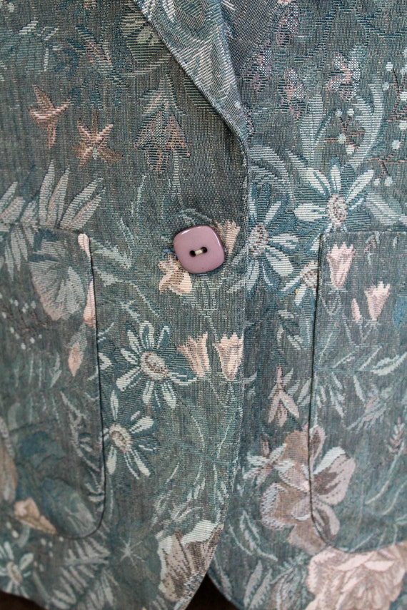 80s 90s Floral Print Blazer, Pastel Blue with Pin… - image 5
