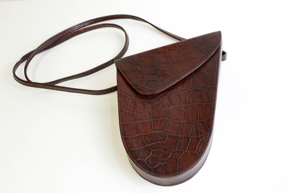 80s/90s Brown Croc Embossed Purse, U-Shaped Cross… - image 1