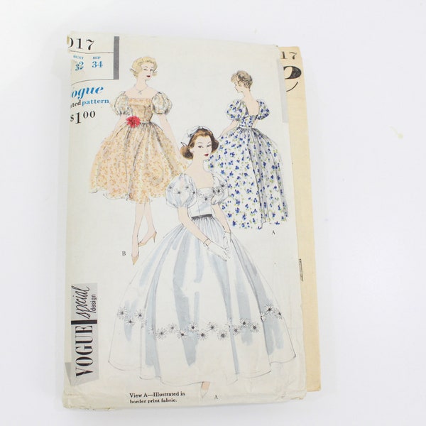 1950er Damenkleid und Petticoat Schnittmuster Vogue 4017, Puffärmel oder trägerlos, Büste 32 in., Vintage Schnittmuster