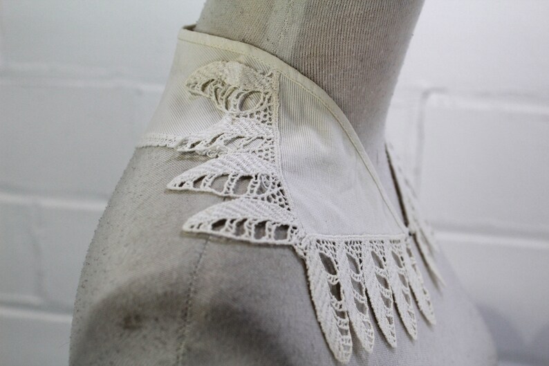 Blouses Cardigans Collar for Dresses 1950s Vintage Collar Embroidered Lace Detachable Collar with Leaf Design