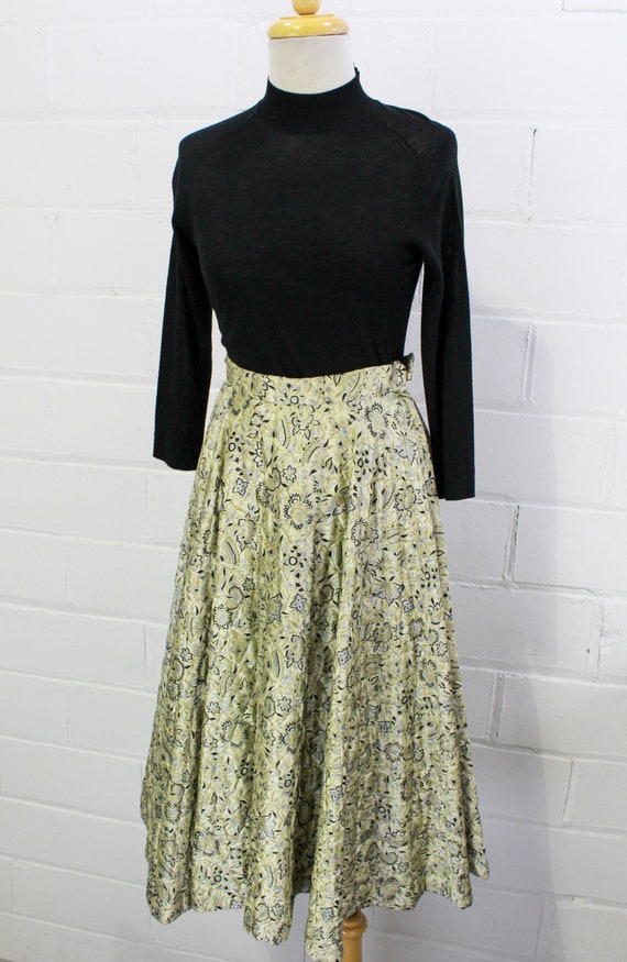 50s Quilted Circle Skirt, Champagne Satin Vintage… - image 3