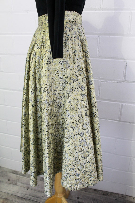 50s Quilted Circle Skirt, Champagne Satin Vintage… - image 5