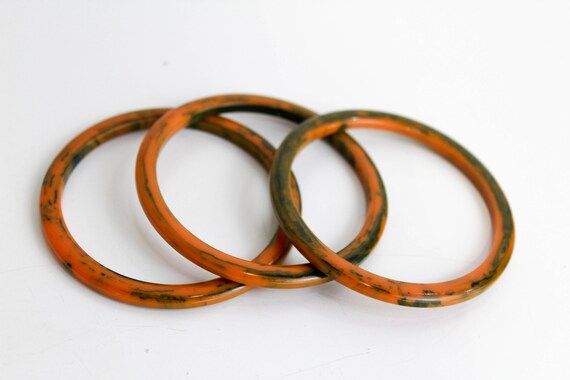 40s Marbled Bakelite Bangles, Orange and Green, E… - image 3