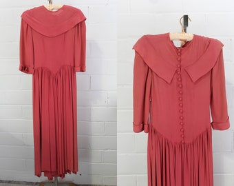 1930s Rayon Dress, Late 30s early 1940s Coral Pink Rayon Dress, Vintage 40s Dress Gathered Skirt, Faux Button Back, XXS