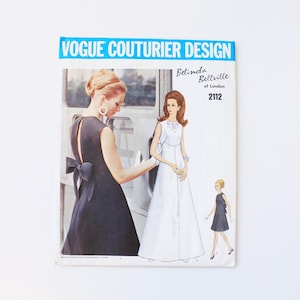 Robe de soirée une pièce des années 1960 avec noeud, patron de couture Vogue Couturier Design 2112, Belinda Bellville, taille non coupée 12