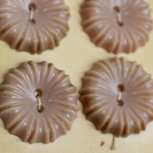 1950s Taupe Buttons, Plastic Flower Shaped Vintage Buttons, Set of 8, by Newest Design, 1 in.