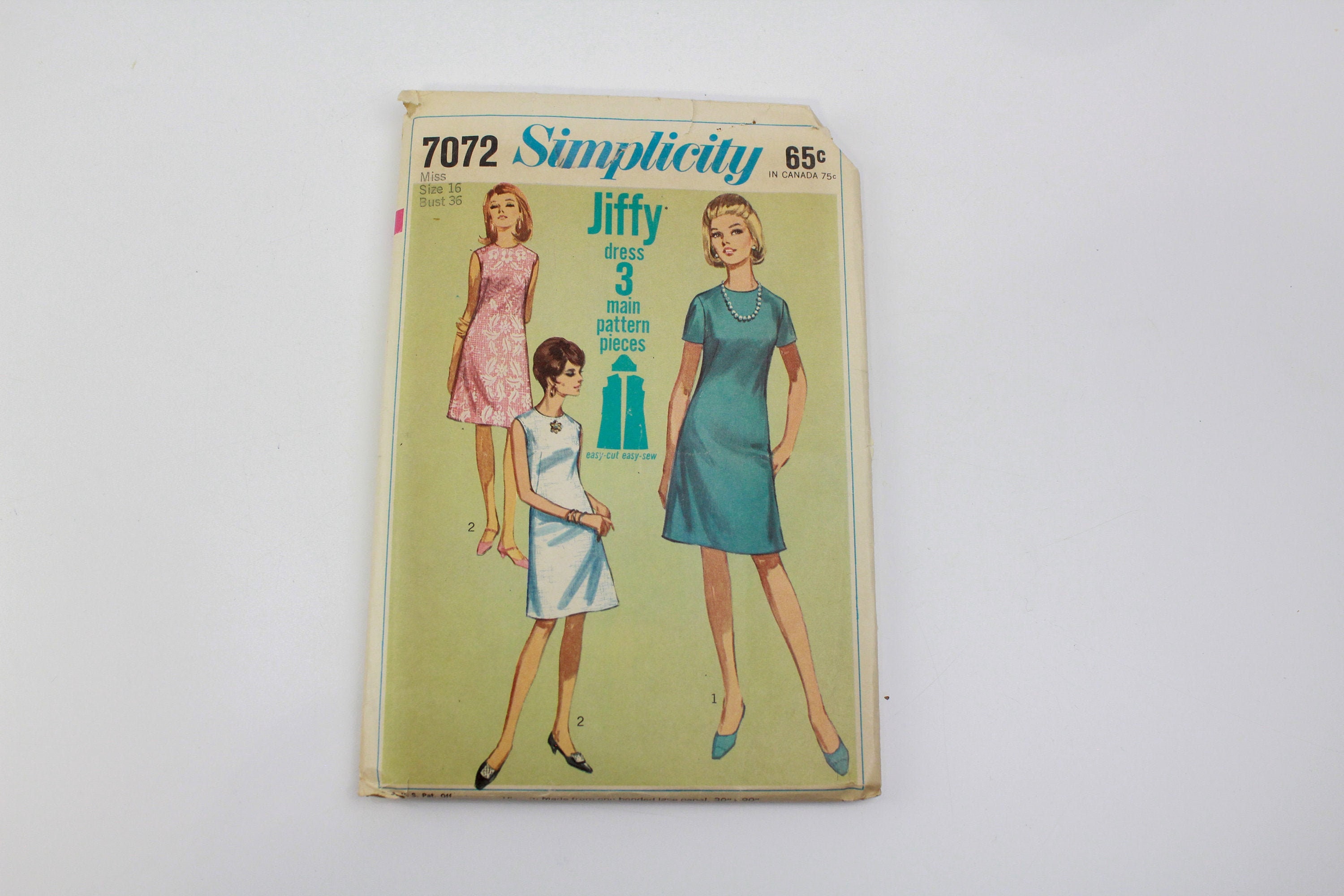 1960s Womens One Piece Dress Sewing Pattern Simplicity 7072