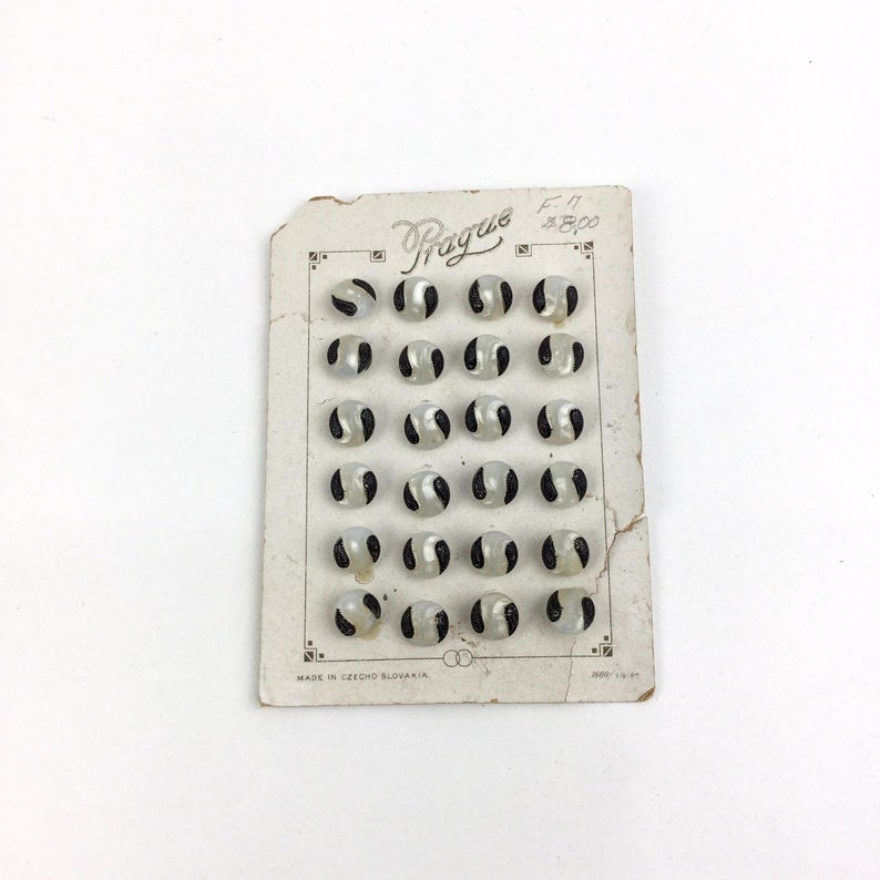 Vintage 20/'s 12mm Czech Glass Black /& White Art Deco Buttons Set of 24 Prague Brand 12 Vintage Sewing Supplies NOS Original Card
