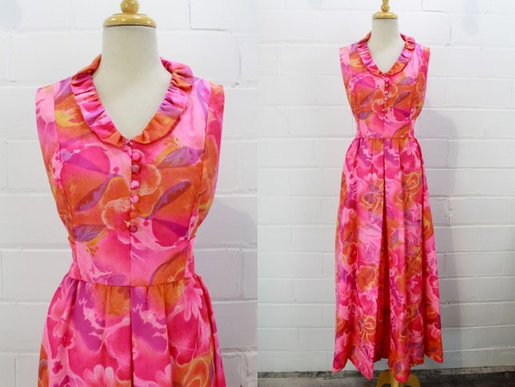 Vintage Early 1970s Psychedelic Hot Pink Floral Pr