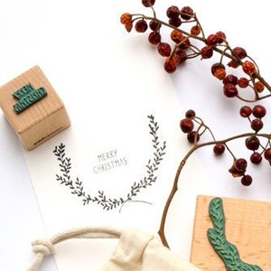 Set di francobolli di buon Natale, francobollo ghirlanda, francobollo di erica, francobollo botanico, saluti delle vacanze, ecologico, francobollo di legno, francobollo di Natale
