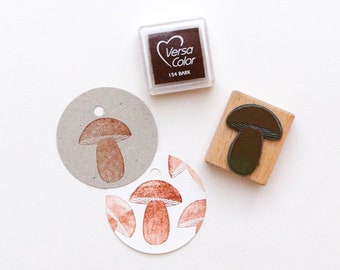 Rubber Stamp LITTLE MUSHROOM, mushroom stamp, wooden stamp, Gift Tag Stamp, Botanical Stamp, gift for gardeners, Mini Stamp, Buju stamp