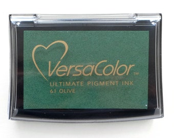 Poduszka do stempli VersaColor Olive Green nr 61, poduszka do tłoczenia, poduszka pigmentowa, poduszka artystyczna, VersaColor, oliwkowy