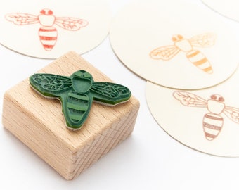 Rubber Stamp Bee, bee stamp, beekeeping stamp, wooden stamp, garden stamp, gift for gardener, mini stamp bee, honeybee,