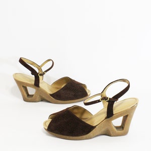 70's Brown Sandals Pumps 8