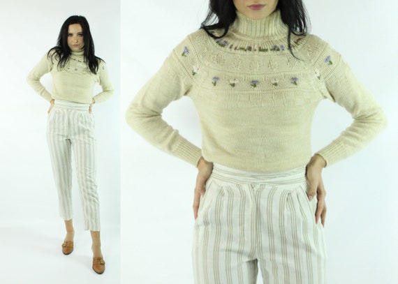 70's Beige Embroidered Sweater Small S - image 1