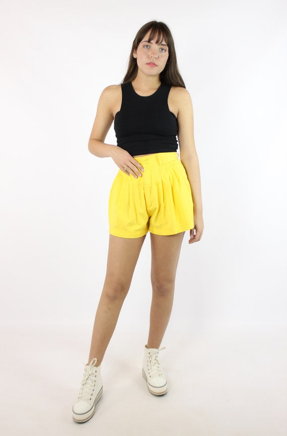 Vintage 90's Bright Yellow Pleated Shorts 1990's … - image 2