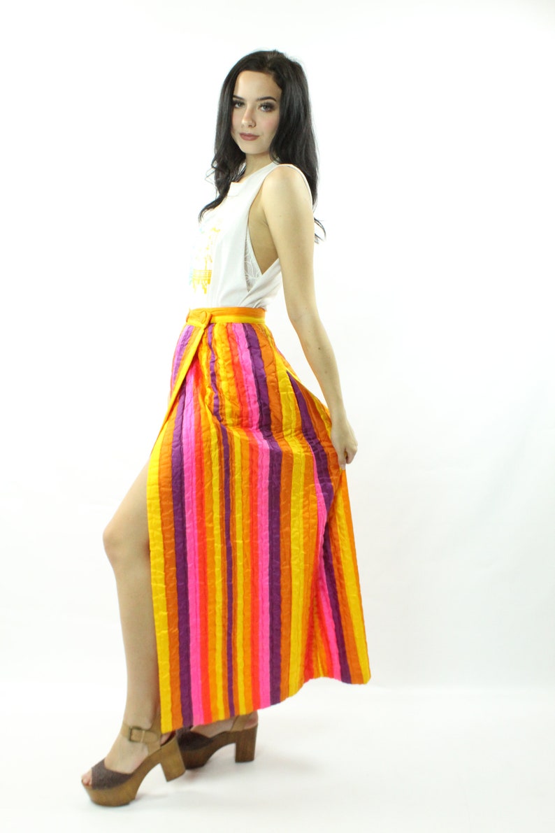 60/'s 70/'s Striped Satin Maxi Skirt Vintage 1960/'s 1970/'s Small S
