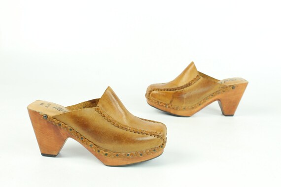 70's Leather Clogs Size 8 Vintage 1970's