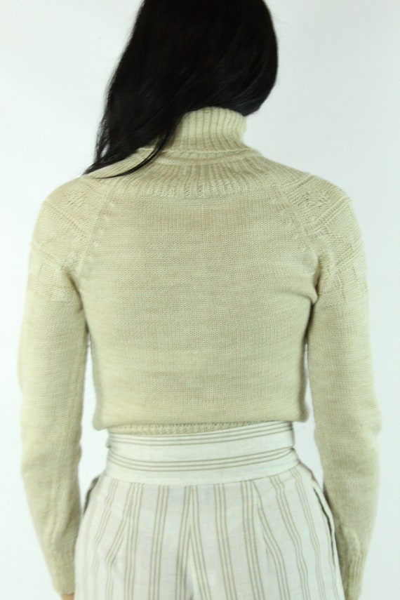 70's Beige Embroidered Sweater Small S - image 4