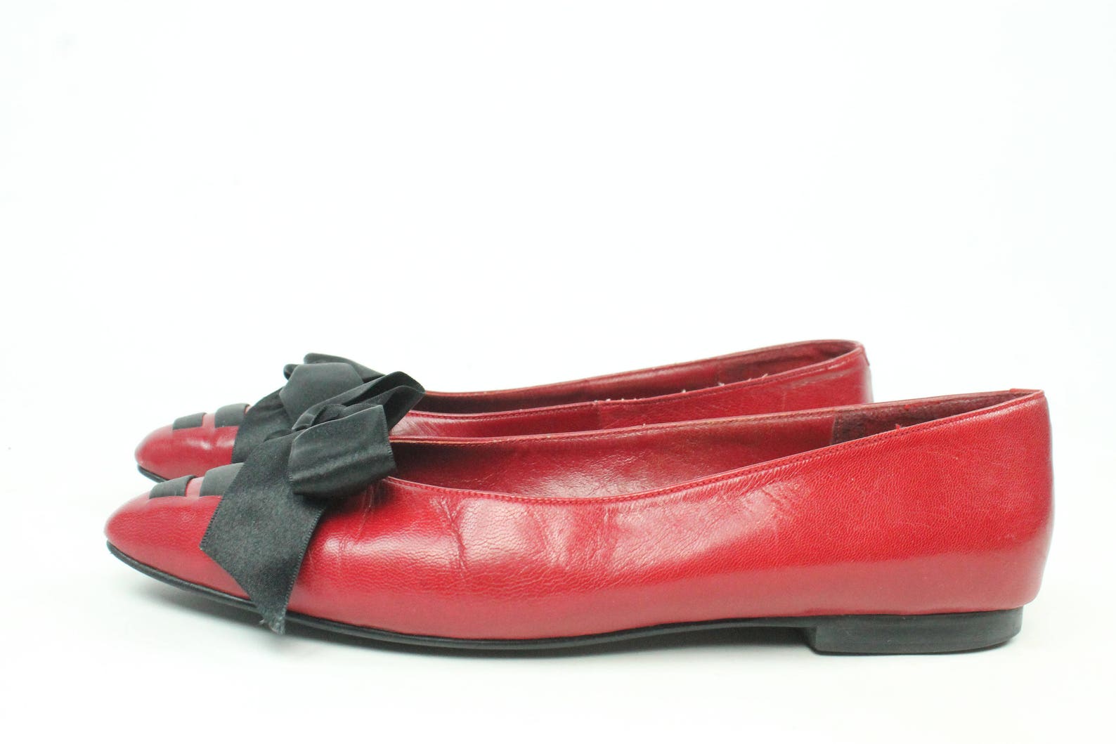 vintage 80s ballet flats red leather satin bows pointed toe slip ons 1980s size 8 shoes pumps lindsey black