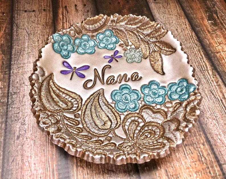Nana Gift Mother/'s Day Grandmother Present Vintage Lace Flower Leaf Vine Dragonfly Jewelry Holder Floral Ring Dish Personalized For Her
