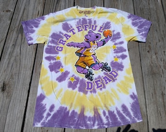 Hoops Bear Tshirt, Grateful Dead Tshirt, Size Medium, FREE Shipping!