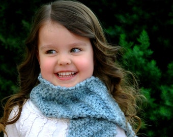 Knitting Pattern - The Lothíriel Scarf (Baby, Toddler, Child sizes)