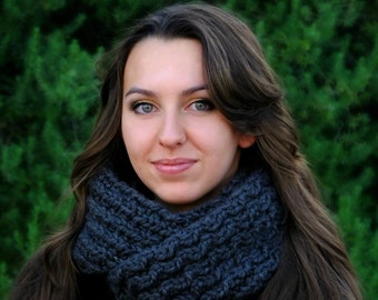 Knitting Pattern - The Fern Cowl (Adult size)