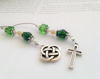 Classic Celtic Bookmark Book Thong Irish Gift in Emerald Green Elegant Beaded with Irish Celtic Knot and Silver Cross Charms St. Patrick