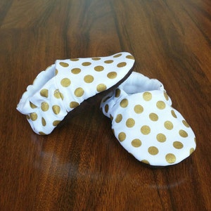 Baby shoes girls, toddler shoes, girls slippers, moccasins, gold polka dot shoes, newborn crib shoes, holiday, baby booties, baby shower image 3