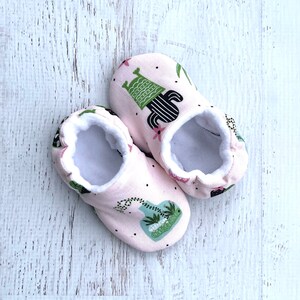 Succulent baby shoes, toddler shoes, baby girl shoes, baby boy shoes, newborn baby booties, baby shoes, moccs, walking shoes, non slip