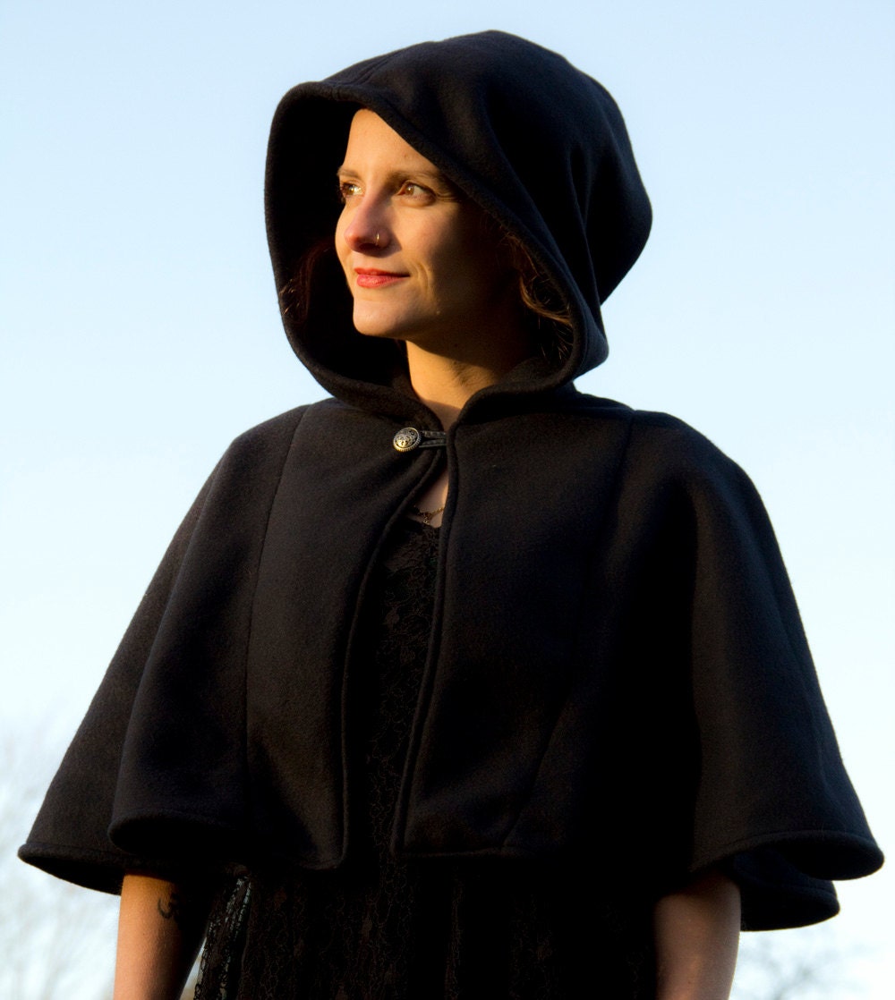 Capelet Black Capelet Wool Capelet Hooded Capelet Etsy