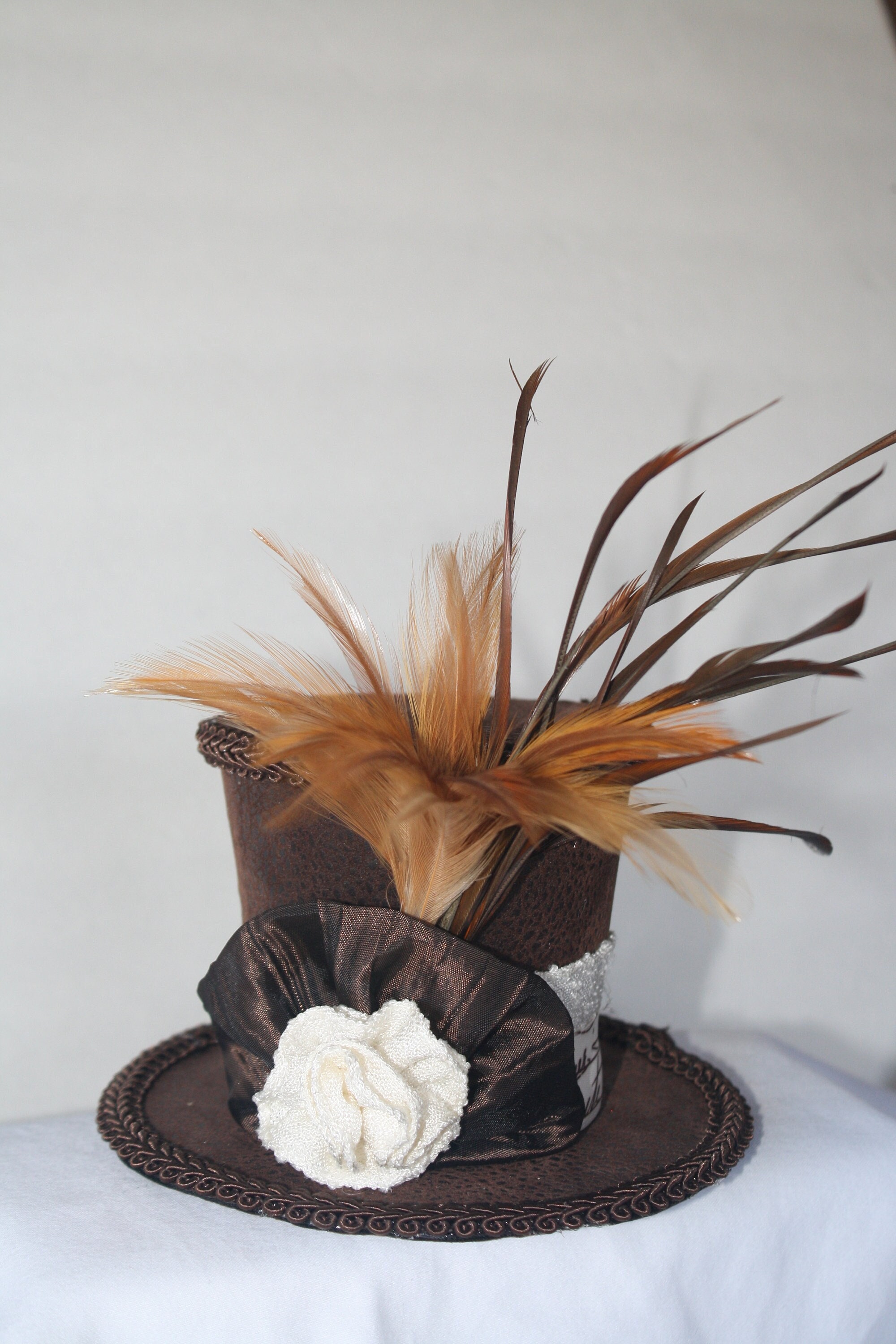 Vintage, neutral cream and brown shades of leaves fascinator Brown Feather Flower Fascinator, Vintage Cocktail Hat - Etsy main image 4
