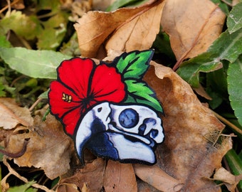 Wooden Pin - Scarlett Macaw Skull - Hibiscus Flower - Parrot Totem Bird Spirit Gift Nature Rain Forest