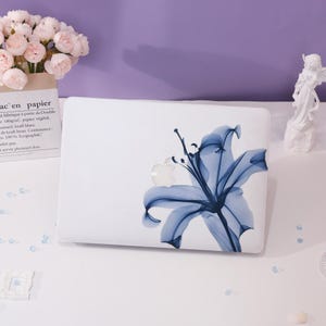 Blue flower MacBook Case Macbook Cover for Air 15 13 Macbook Case,Pro 16 15 14 13,2025 2022 2021 2020,Air 13 Laptop Case,Laptop Case