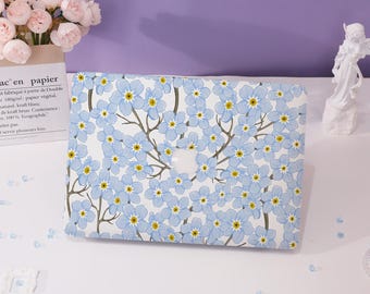 Blue Floral Print MacBook Case,New MacBook 2025 Air 15/13,Apple Laptop Sleeves,Pro 13/14/15/16,2024/2022/2021,M1 M2 M3 M4,Custom Laptop Case