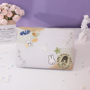 Miffy Collage MacBook-Hülle, Macbook-Abdeckung für Air 15, Pro 16 15 14,2022 2021 2020, Air 13-Laptophülle, Personalisierungs-Laptophülle