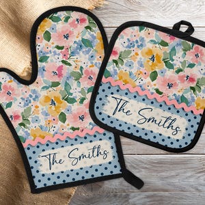 DIGITAL FILE Pastel Spring Wildflowers Oven Mitt and Pot Holder Sublimation Design