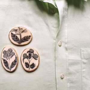 Nature Pin, Clay Brooch, Handmade Jewelry, Oval, Copper, Illustration, Forest, Plants, Flower Drawing, White, Pencil , Schmuck image 4