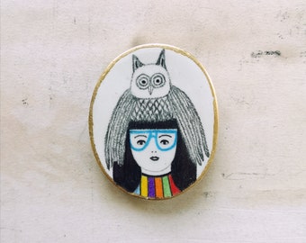 Owl Pin, Spirit Animal, Clay Jewelry, Pencil Drawing, Illustration, Brooch, Girl with Glasses, Forest, Blue, Oval, Golden, Schmuck
