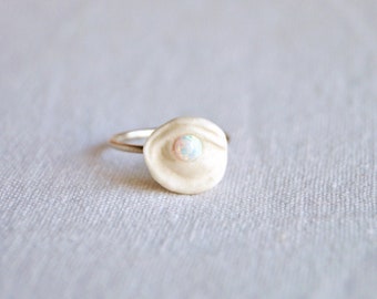 Mystic EYE LIGHT porcelain ring, opal silver